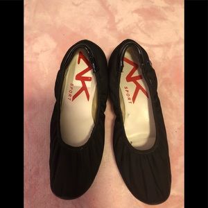 Anne Klein’s sport dress shoes